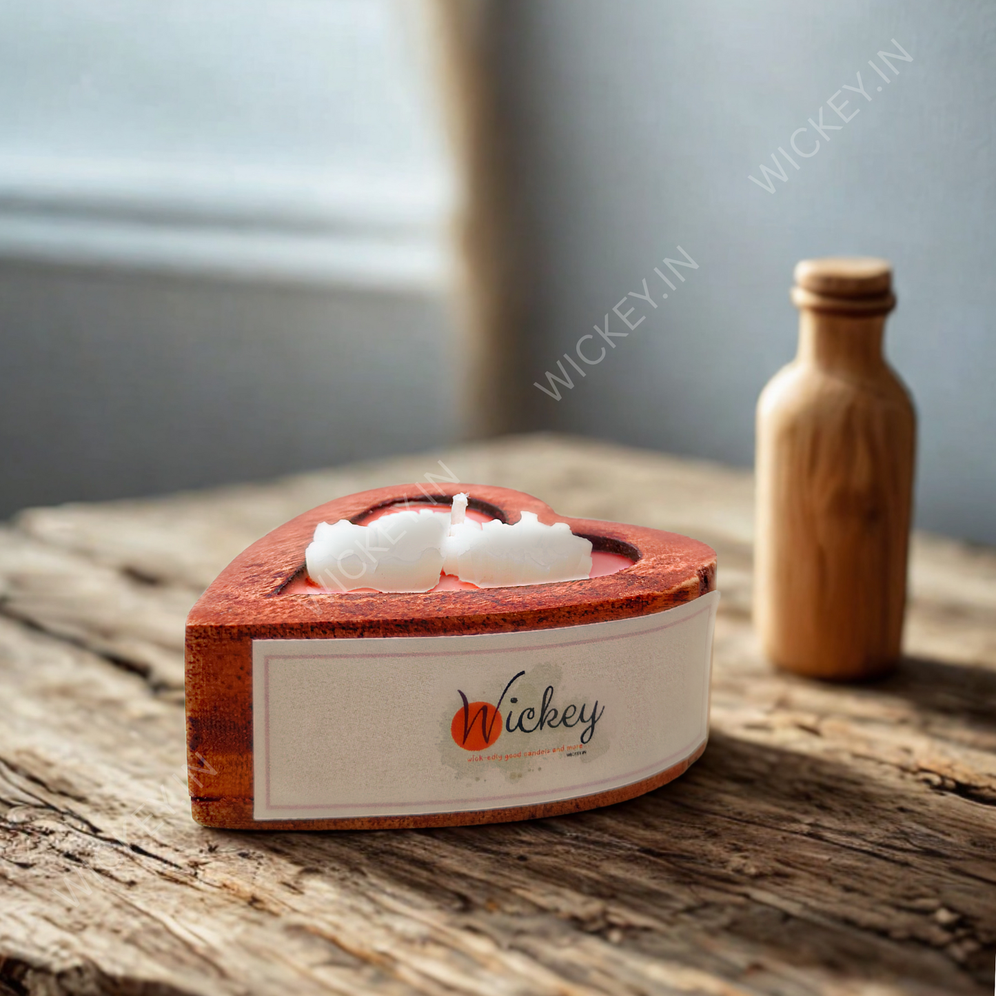 Wooden Mini Heart Candle | Dark Rose Fragrance