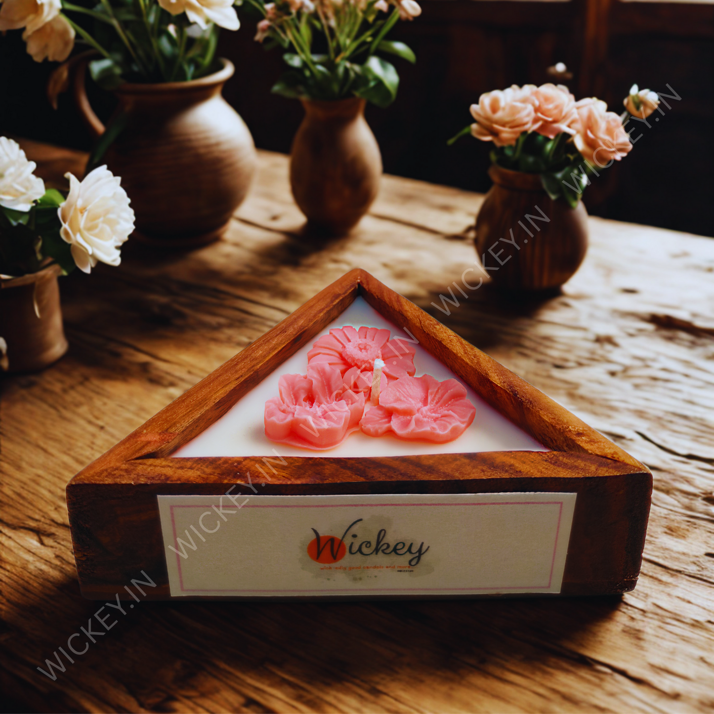 Wooden Tringle Candle | Sandalwood Fragrance